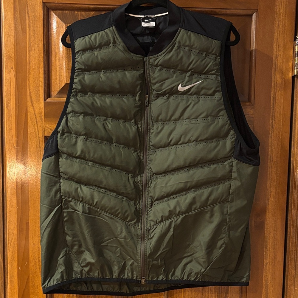Nike Men's Dark Green Quilted Vest